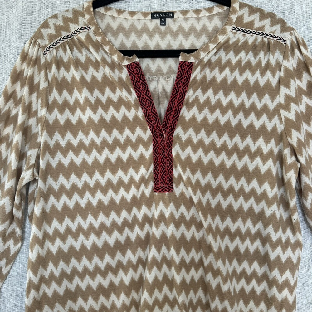 Hannah Women's XL Shirt Mustard Yellow & Cream Chevron with Red Accent